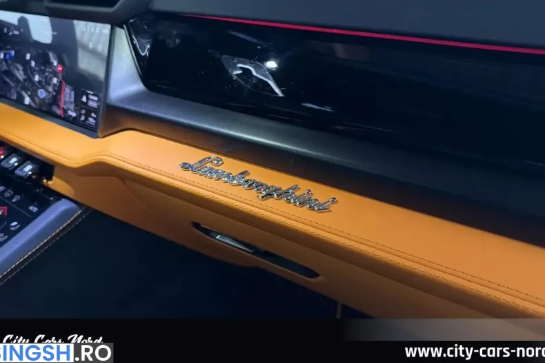 Lamborghini Urus din 2025 cu 4.572 km - oferta LAM213582 - foto 21