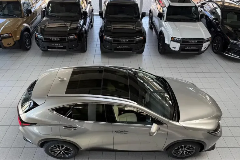Lexus NX 450h din 2026 cu 15 km - oferta LEX213585 - foto 9