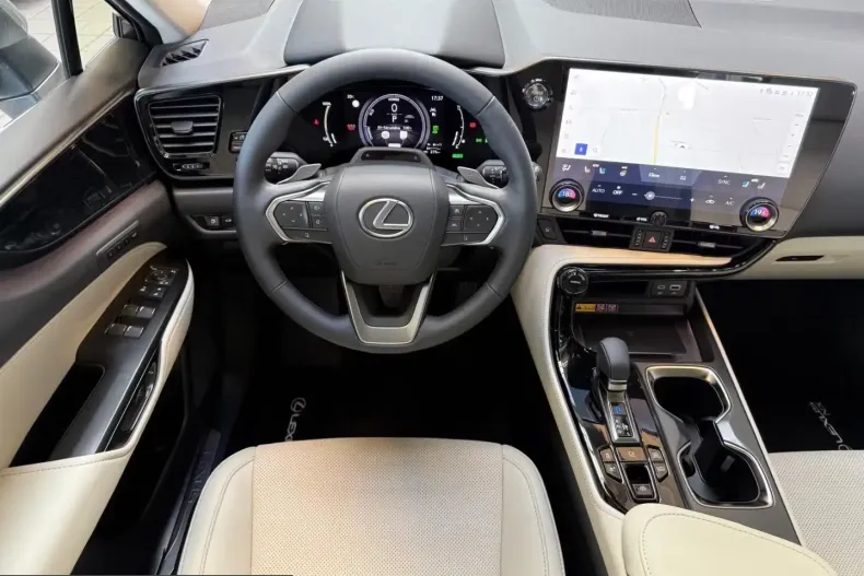 Lexus NX 450h din 2026 cu 15 km - oferta LEX213585 - foto 15