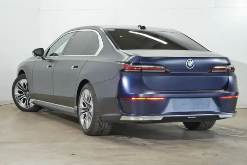 BMW 740 (Seria 7) din 2025 cu 40.000 km - oferta BMW213591 - foto 4