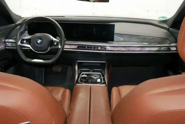 BMW 740 (Seria 7) din 2025 cu 40.000 km - oferta BMW213591 - foto 8