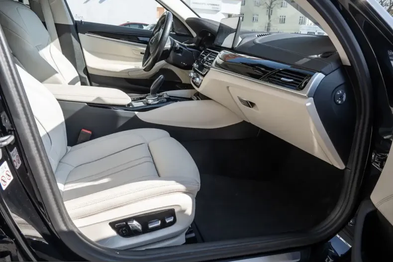 BMW 530 (Seria 5) din 2022 cu 59.571 km - oferta BMW213594 - foto 6