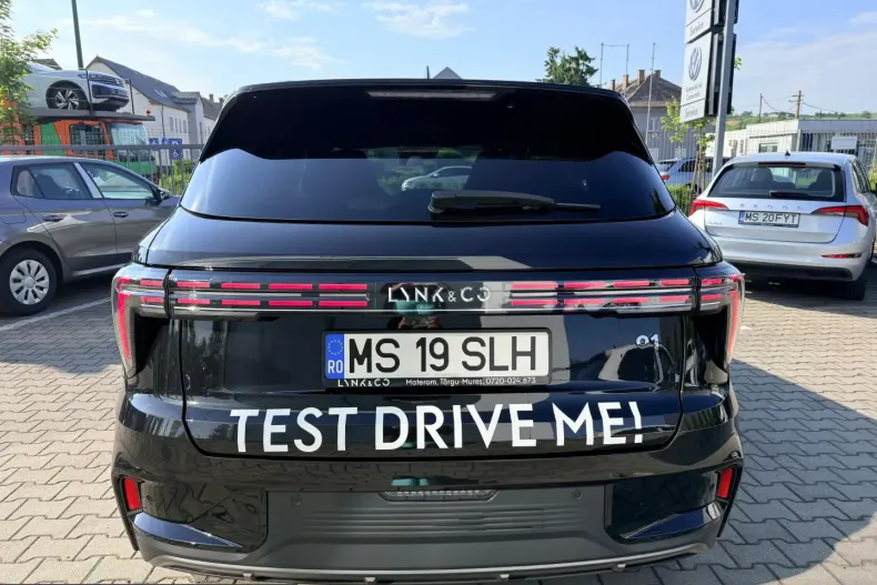 Lynk & Co 01 din 2025 cu 7.600 km - oferta LYN213597 - foto 8