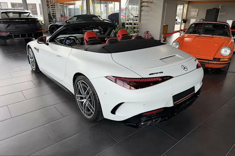 Mercedes-Benz SL 63 AMG (Clasa SL) din 2022 cu 14.300 km - oferta MER213600 - foto 3