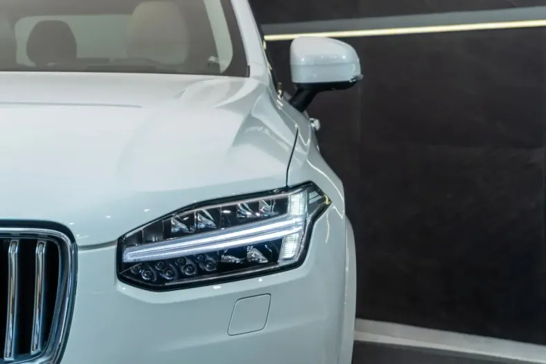 Volvo XC90 din 2023 cu 32.481 km - oferta VOL213603 - foto 9