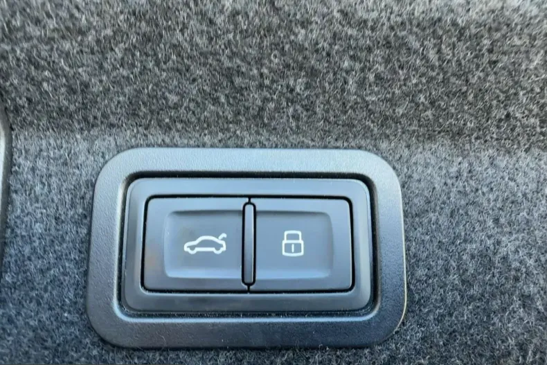 Audi A6 din 2022 cu 82.123 km - oferta AUD213607 - foto 14