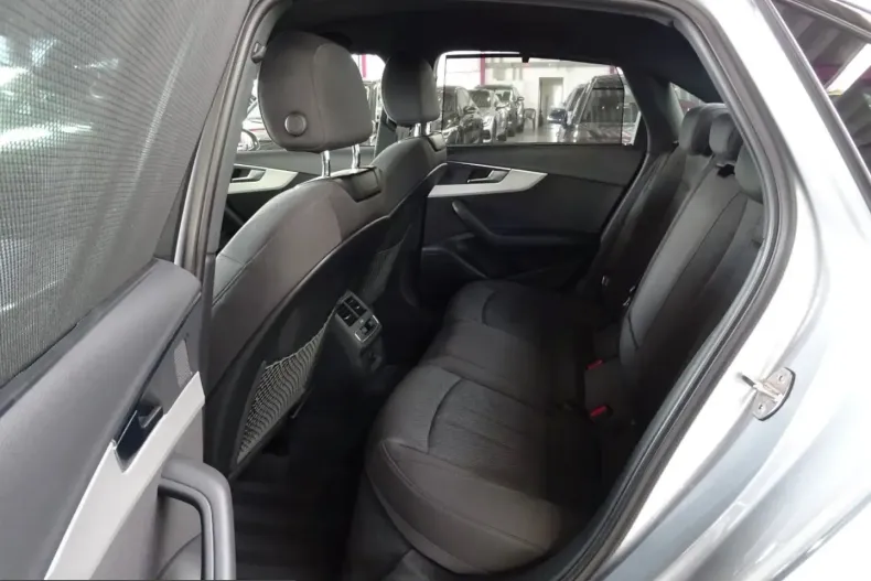 Audi A4 din 2022 cu 46.487 km - oferta AUD213608 - foto 11