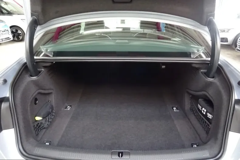 Audi A4 din 2022 cu 46.487 km - oferta AUD213608 - foto 13