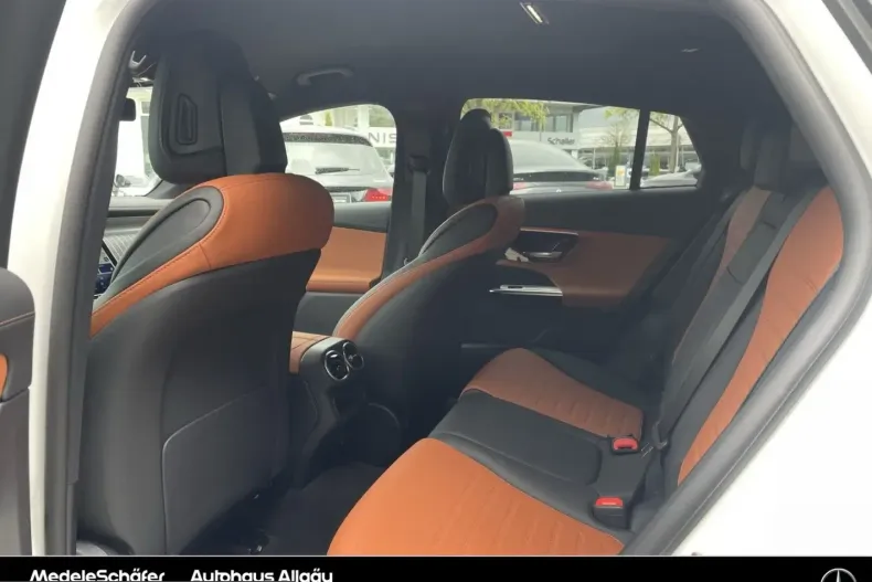 Mercedes-Benz GLC 200 (Clasa GLC) din 2025 cu 7.597 km - oferta MER213612 - foto 9