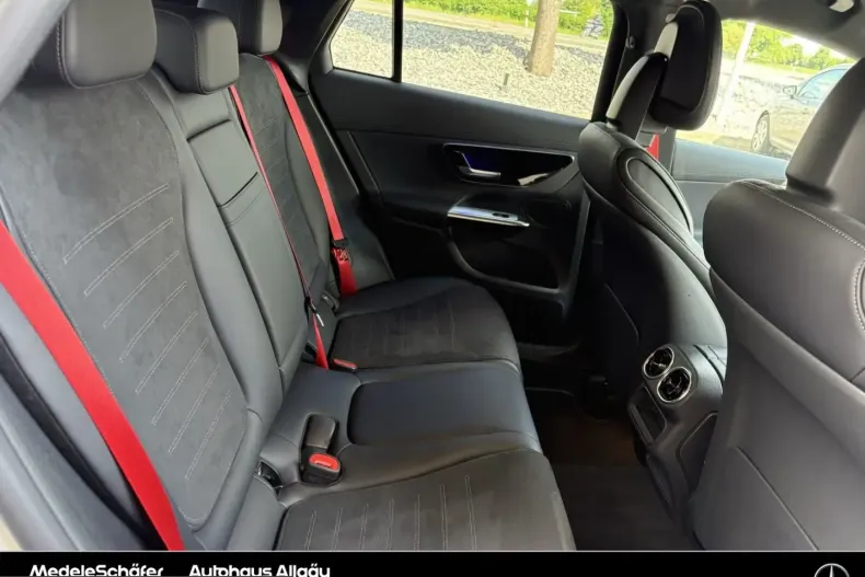 Mercedes-Benz GLC 200 (Clasa GLC) din 2025 cu 12.926 km - oferta MER213617 - foto 16