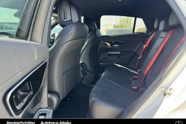 Mercedes-Benz GLC 200 (Clasa GLC) din 2025 cu 18.354 km - oferta MER213618 - foto 10