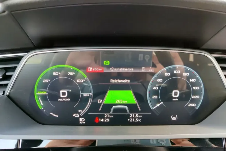 Audi e-tron din 2022 cu 55.000 km - oferta AUD213621 - foto 12