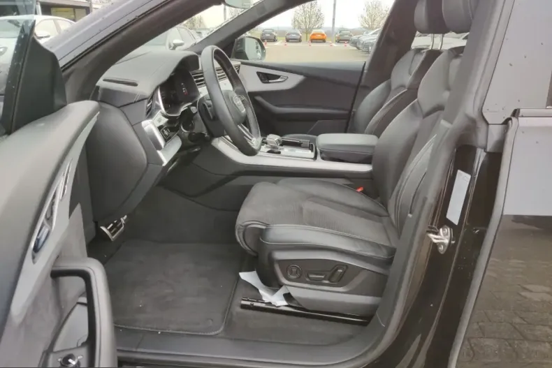Audi Q8 din 2022 cu 55.721 km - oferta AUD213623 - foto 5
