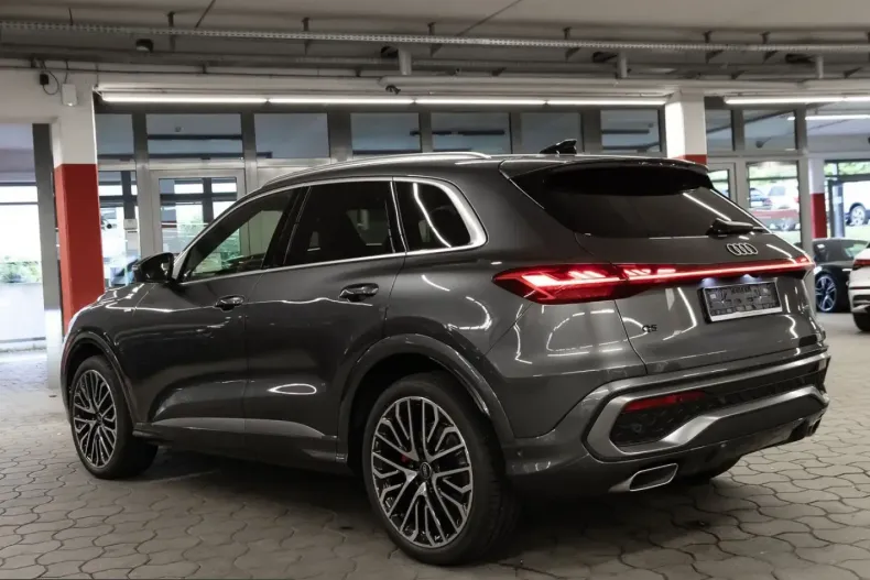 Audi Q5 din 2025 cu 4.351 km - oferta AUD213627 - foto 3