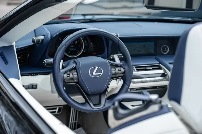 Lexus LC 500 din 2022 cu 19.500 km - oferta LEX213631 - foto 9
