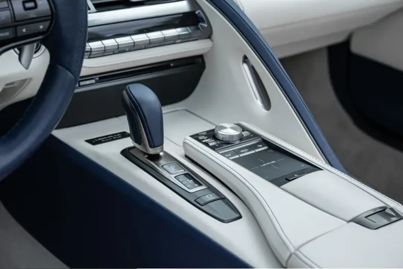 Lexus LC 500 din 2022 cu 19.500 km - oferta LEX213631 - foto 19