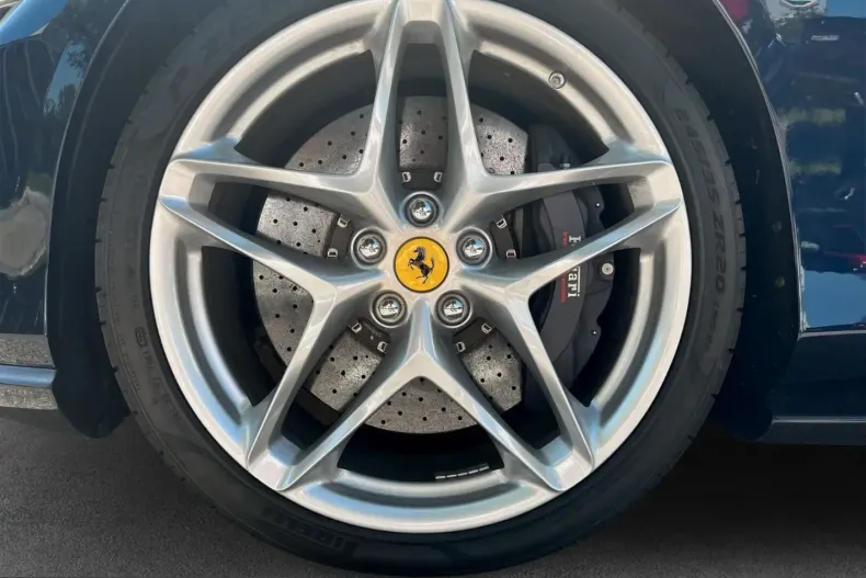 Ferrari Roma din 2024 cu 2.030 km - oferta FER213654 - foto 8