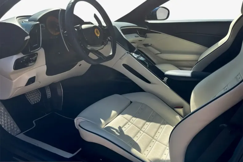 Ferrari Roma din 2024 cu 2.030 km - oferta FER213654 - foto 10