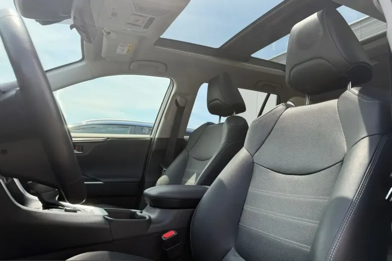 Toyota RAV4 din 2021 cu 33.021 km - oferta TOY213659 - foto 22