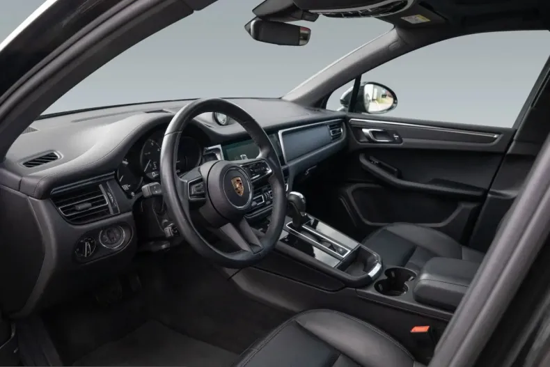 Porsche Macan din 2024 cu 28.500 km - oferta POR213661 - foto 4