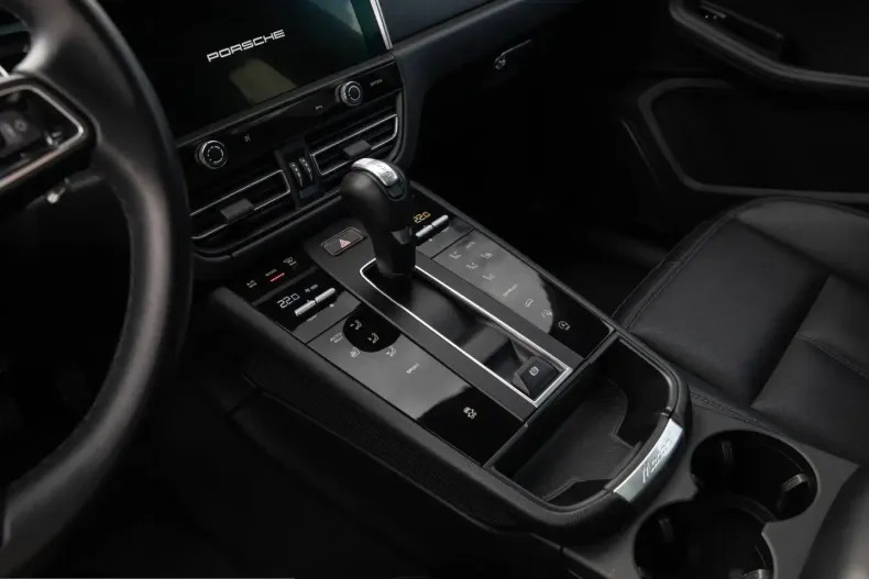 Porsche Macan din 2024 cu 28.500 km - oferta POR213661 - foto 19