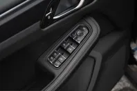 Porsche Macan din 2024 cu 28.500 km - oferta POR213661 - foto 36