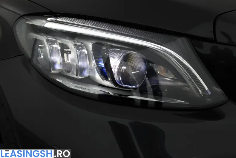 Mercedes-Benz C 43 AMG (Clasa C) din 2023 cu 17.500 km - oferta MER213665 - foto 5