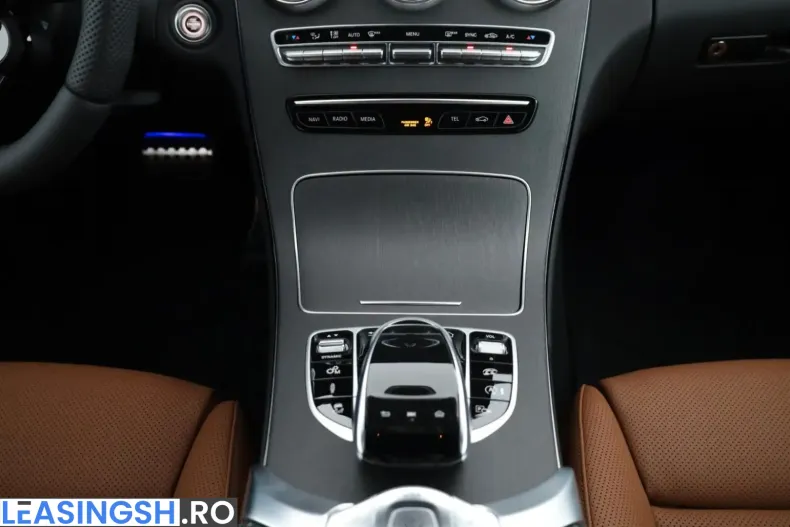 Mercedes-Benz C 43 AMG (Clasa C) din 2023 cu 17.500 km - oferta MER213665 - foto 11