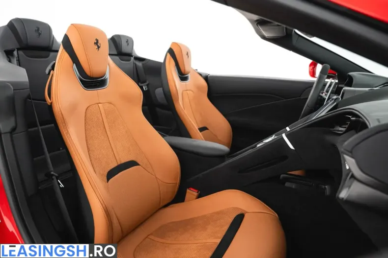 Ferrari Roma din 2024 cu 2.271 km - oferta FER213673 - foto 12