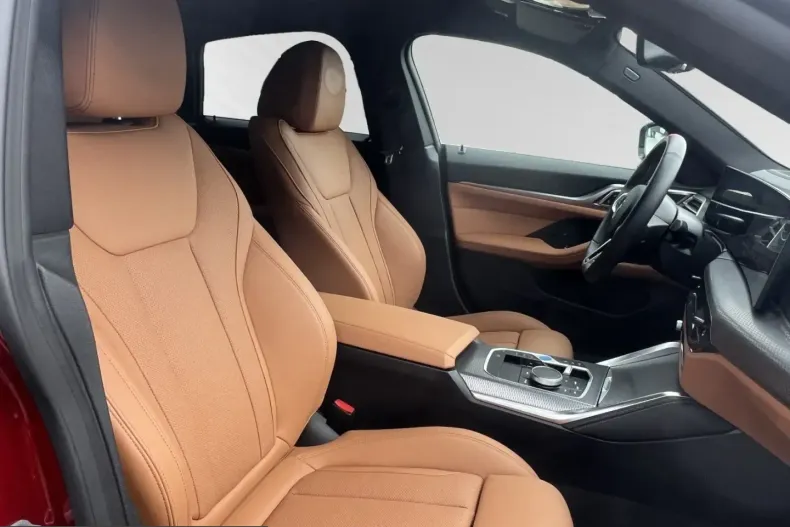 BMW i4 (Seria 4) din 2025 cu 24.350 km - oferta BMW213675 - foto 6