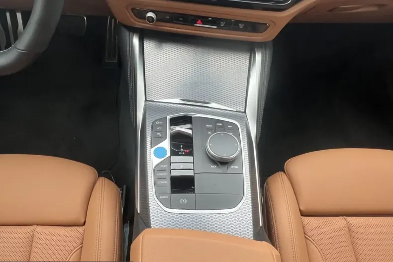 BMW i4 (Seria 4) din 2025 cu 24.350 km - oferta BMW213675 - foto 9