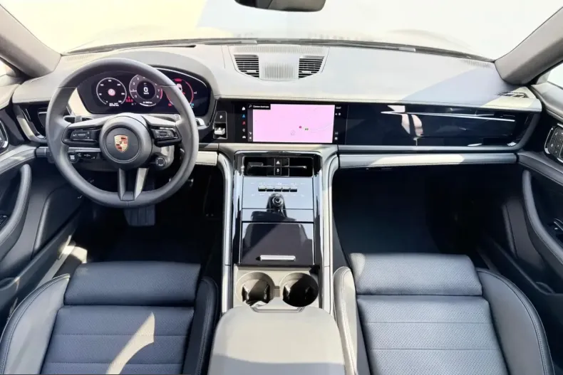 Porsche Panamera din 2025 cu 19.800 km - oferta POR213681 - foto 4