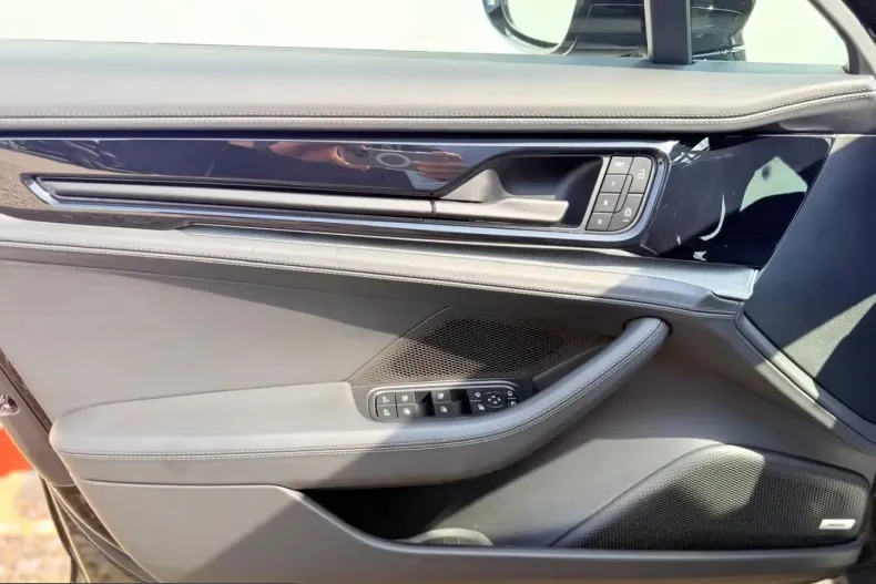 Porsche Panamera din 2025 cu 19.800 km - oferta POR213681 - foto 14
