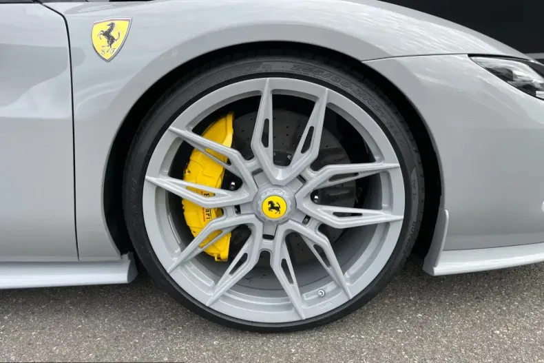 Ferrari 296 GTB din 2023 cu 100 km - oferta FER213687 - foto 9