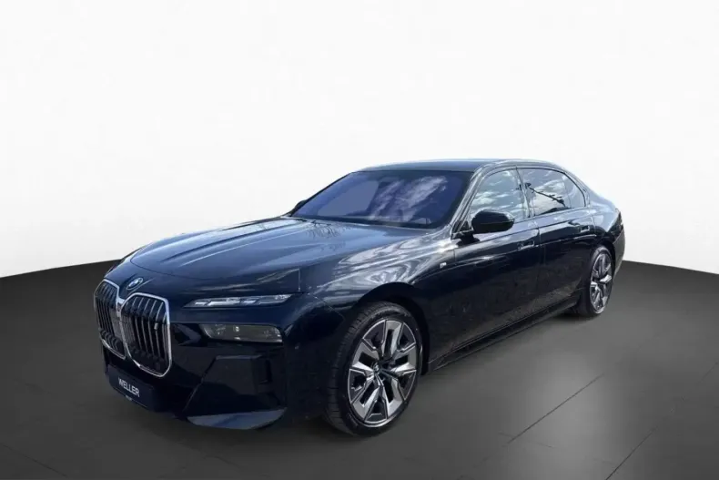 BMW i7 (Seria 7) din 2025 cu 913 km - oferta BMW213688 - foto 1