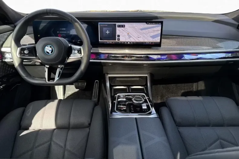 BMW i7 (Seria 7) din 2025 cu 913 km - oferta BMW213688 - foto 5