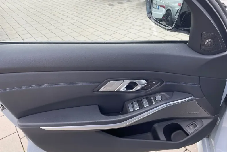 BMW M340i (Seria 3) din 2023 cu 66.600 km - oferta BMW213690 - foto 11