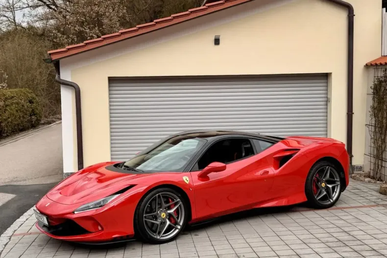 Ferrari F8 din 2022 cu 9.500 km - oferta FER213691 - foto 2
