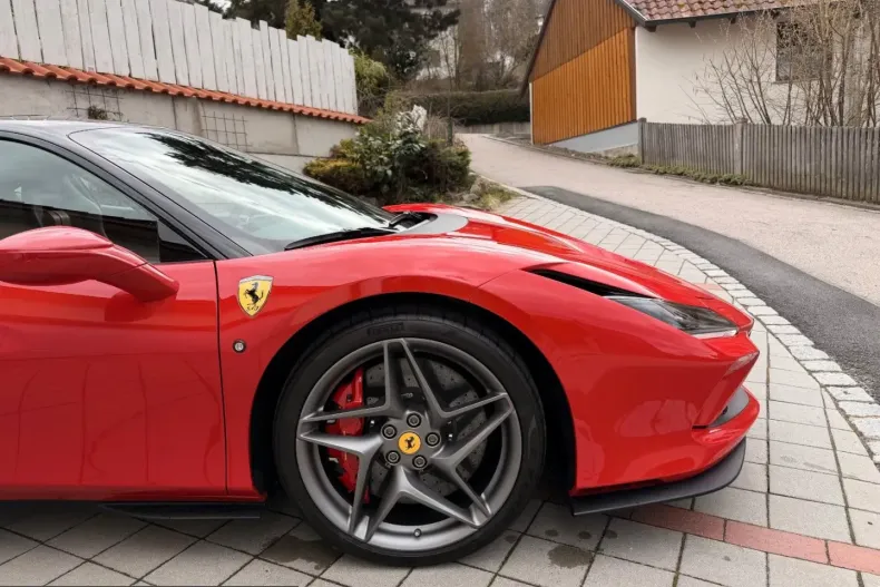 Ferrari F8 din 2022 cu 9.500 km - oferta FER213691 - foto 12