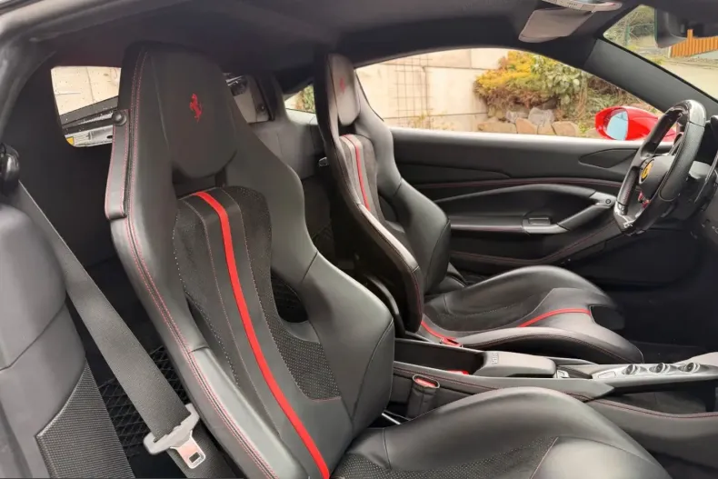 Ferrari F8 din 2022 cu 9.500 km - oferta FER213691 - foto 20