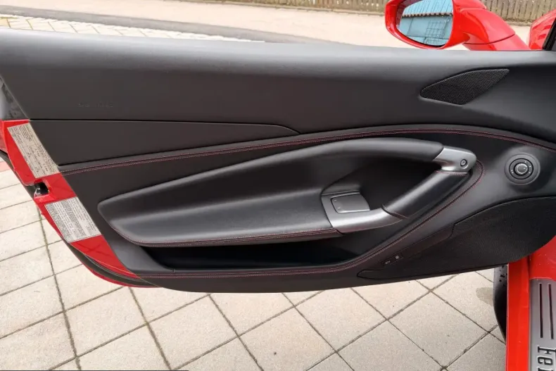 Ferrari F8 din 2022 cu 9.500 km - oferta FER213691 - foto 25