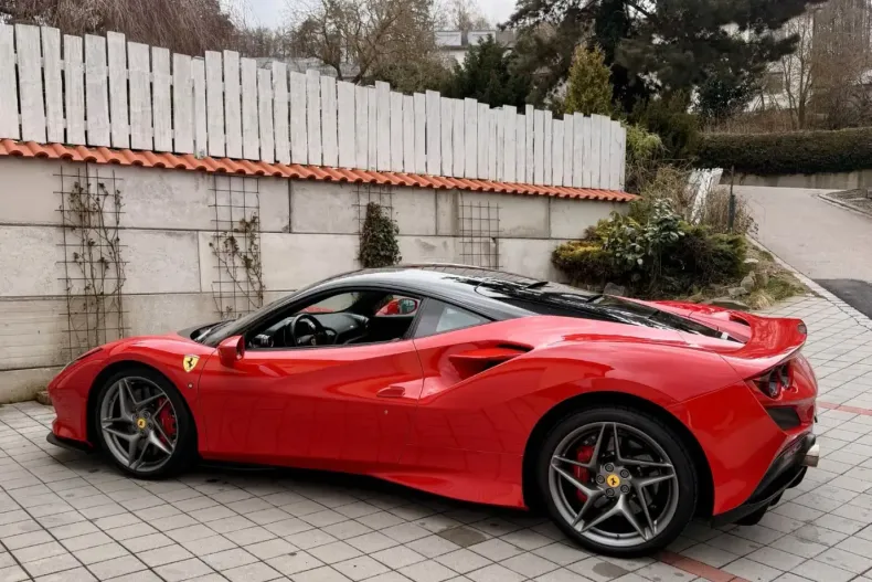 Ferrari F8 din 2022 cu 9.500 km - oferta FER213691 - foto 41
