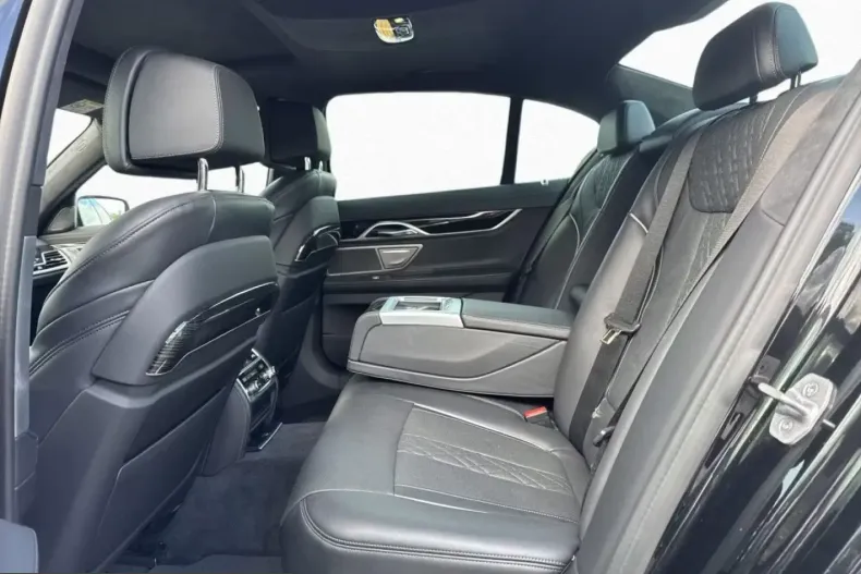 BMW 730 (Seria 7) din 2022 cu 50.100 km - oferta BMW213694 - foto 8