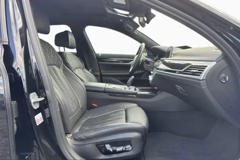 BMW 730 (Seria 7) din 2022 cu 50.100 km - oferta BMW213694 - foto 9