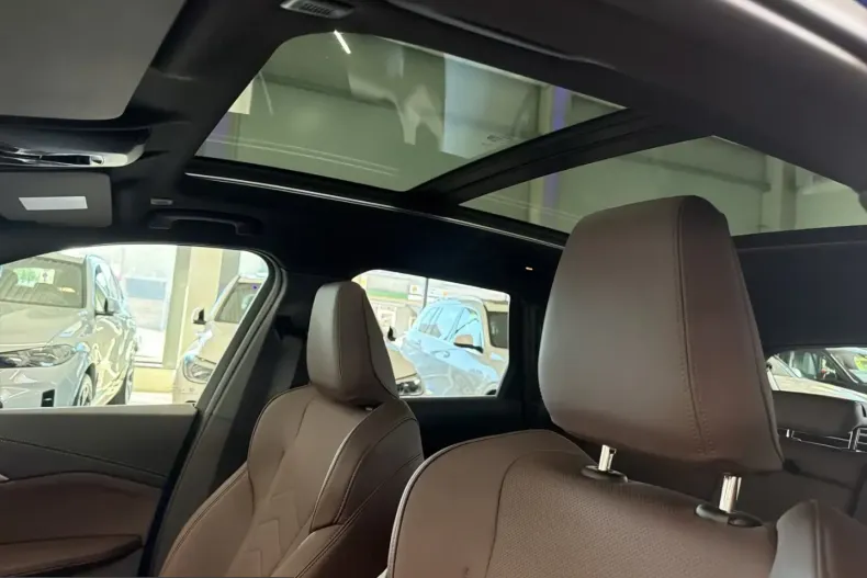 BMW X1 (Seria X) din 2025 cu 9.571 km - oferta BMW213709 - foto 14