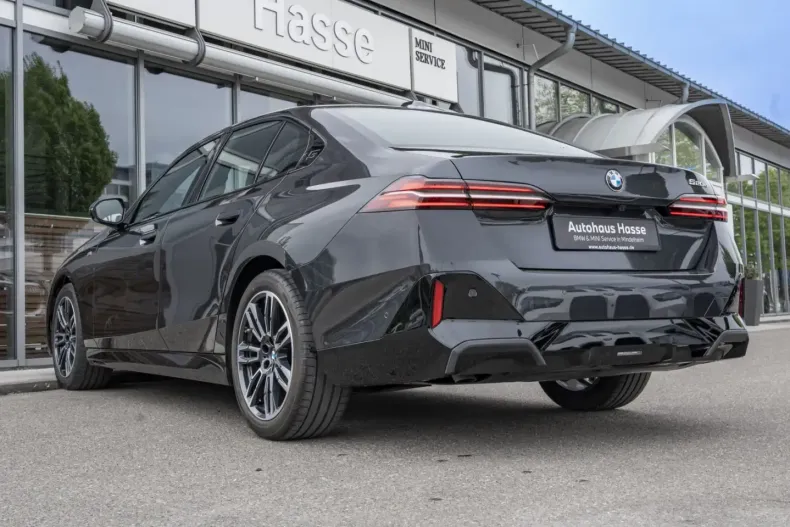 BMW 520 (Seria 5) din 2024 cu 15.275 km - oferta BMW213715 - foto 2