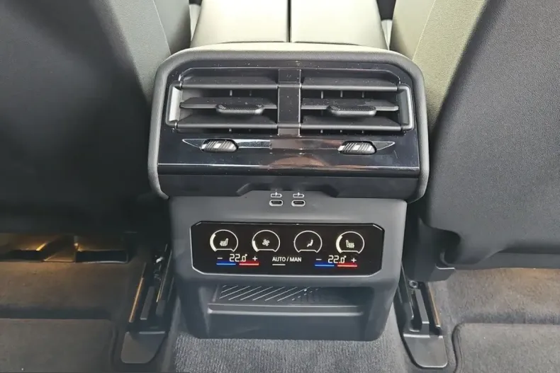 BMW 520 (Seria 5) din 2023 cu 19.532 km - oferta BMW213718 - foto 13