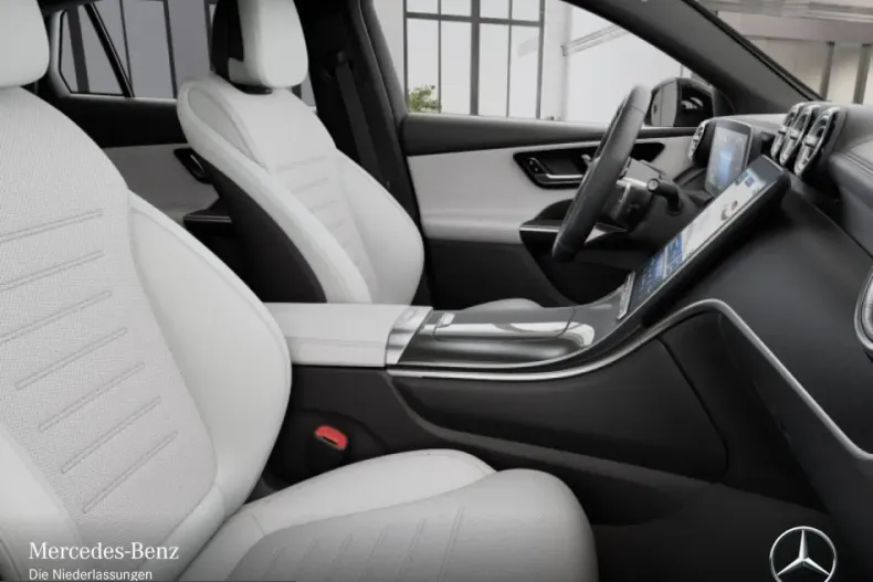 Mercedes-Benz GLC 300 (Clasa GLC) din 2025 cu 10.197 km - oferta MER213719 - foto 9