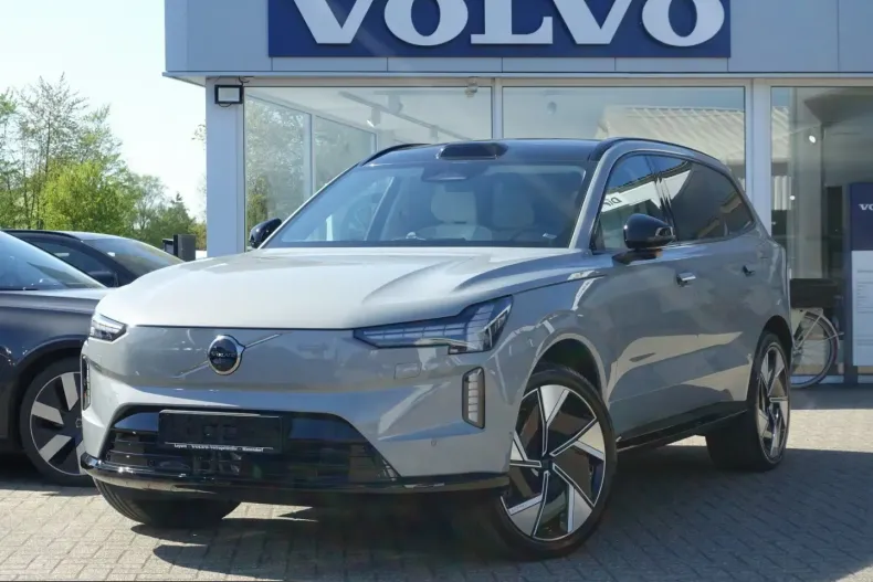 Volvo EX90 din 2024 cu 8.450 km - oferta VOL213720 - foto 4