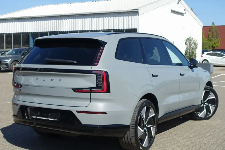 Volvo EX90 din 2024 cu 8.450 km - oferta VOL213720 - foto 6